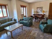 Vendesi appartamento a Pizzoli via Villa Mercato