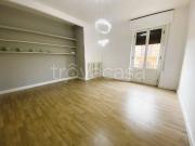 Vendesi appartamento a Prato via Donatello, Zarini Valentini