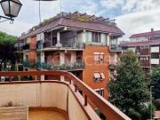 Vendesi appartamento a Roma via Claudio Achillini,...