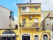 VENDESI APPARTAMENTO SU DUE LIVELLI IN VIA ARMANDO DIAZ,...