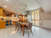 Vendesi attico/mansarda a Frattamaggiore via Carmelo...