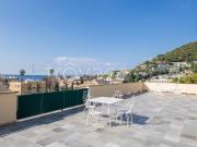 Vendesi attico/mansarda a Genova piazza Duca degli...