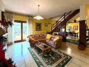 Vendesi attico/mansarda a Roma, Casalotti