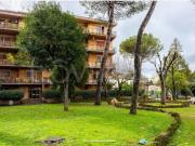 Vendesi attico/mansarda a Roma via Portuense, 757,...