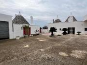 Vendesi bella masseria con trulli 500m² Martina Franca