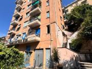 Vendesi bilocale a Genova via Santa Cristina, Sestri Ponente
