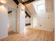 Vendesi bilocale a Milano via Castelfidardo, 10, Moscova Vendesi bilocale a Milano via Castelfidardo, 10, Moscova