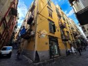 Vendesi bilocale a Napoli, Monte Santo