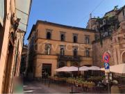 Vendesi bilocale a Todi piazza San Bartolomeo, 3