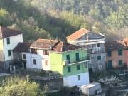 Vendesi casa indipendente a Bargagli, Viganego