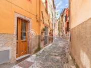 Vendesi casa indipendente a Bosa via Sant'Ignazio, 23