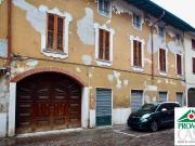 Vendesi casa indipendente a Brignano Gera d'Adda via...
