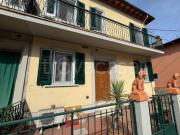 Vendesi casa indipendente a Calenzano