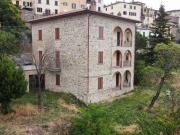 Vendesi casa indipendente a Castiglion Fiorentino