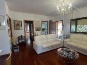 Vendesi casa indipendente a Civitavecchia via Maestrale