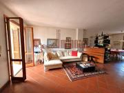 Vendesi casa indipendente a Firenze via del Chiuso, 68,...