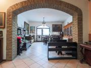 Vendesi casa indipendente a Forlì via Ugo Bassi, 23,...