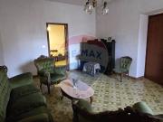 Vendesi casa indipendente a Giarre via Lisi, 2
