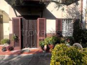 Vendesi casa indipendente a Lucca, San Concordio