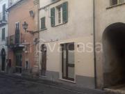 Vendesi casa indipendente a Manoppello corso Santarelli