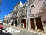 Vendesi casa indipendente a Mola di Bari via Foggia, 34