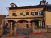 Vendesi casa indipendente a Nichelino via Torino