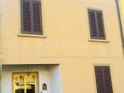 Vendesi casa indipendente a Prato via del Castellare, Iolo