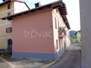 Vendesi casa indipendente a Pray via Giuseppe Garibaldi,...