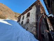 Vendesi casa indipendente a Rabbi