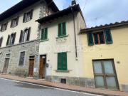 Vendesi casa indipendente a Reggello, Tosi