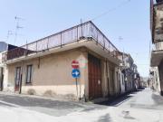 Vendesi casa indipendente a Riposto via...