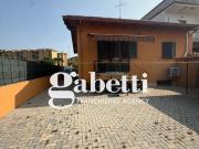 Vendesi casa indipendente a Roma via Armando Luciani,...