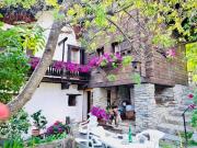 Vendesi casa indipendente a Saint Oyen