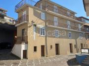 Vendesi casa indipendente a San Mango d'Aquino via...