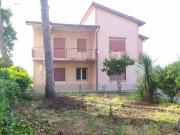 Vendesi casa indipendente a Santa Caterina, Mirabella Eclano