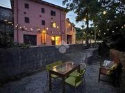 Vendesi casa indipendente a Sassoferrato