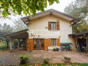 Vendesi casa indipendente a Serramazzoni via Monte...