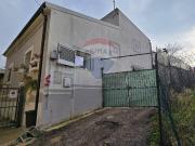 Vendesi casa indipendente a Sulmona viale Europa, 30