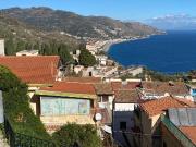 Vendesi casa indipendente a Taormina viale San Pancrazio