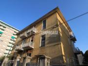 Vendesi casa indipendente a Torino via Giuseppe Ciotta,...