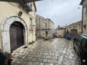 Vendesi casa indipendente a Tricarico via frascati, 4