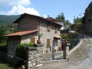 Vendesi casa indipendente a Vagli Sotto