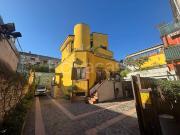 Vendesi casa indipendente a Verona via Tombetta, 92,...