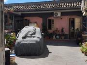 Vendesi casa semi indipendente