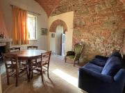 Vendesi casale a Lucignano