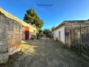 Vendesi casale a Noto