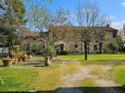 Vendesi casale a Ravenna via Degli Orsini, Savarna