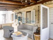 Vendesi casale a Todi, Camerata