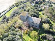 Vendesi casolare autentico da ristrutturare con terreno...