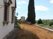 VENDESI IN VILLA APPARTAMENTO VIA DI VACCIANO